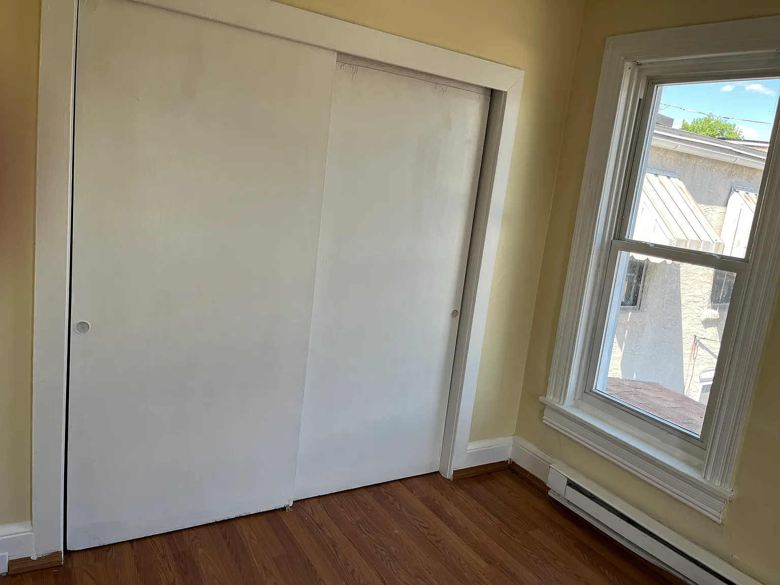 349 Pearl St — Photo 4