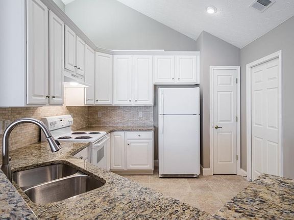 3rd image of 3357 Timbersedge Dr