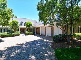 5 Sailview Cv, Greensboro, NC 27455