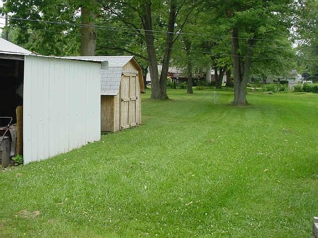 2nd image of 160 N Richie Ave