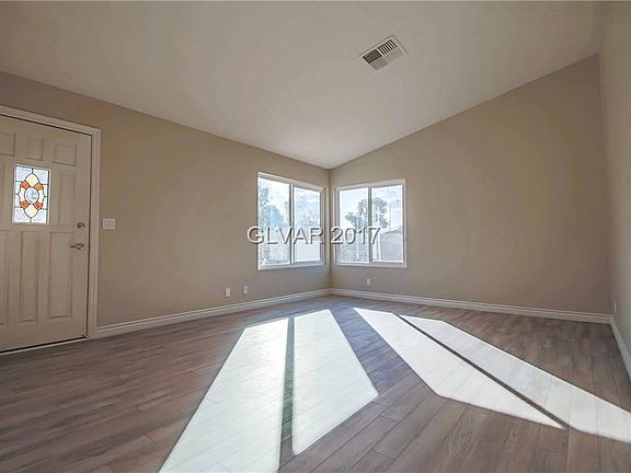 3rd image of 4521 Calderwood St
