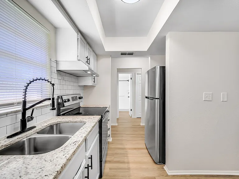 13060 Leverington St — Photo 11