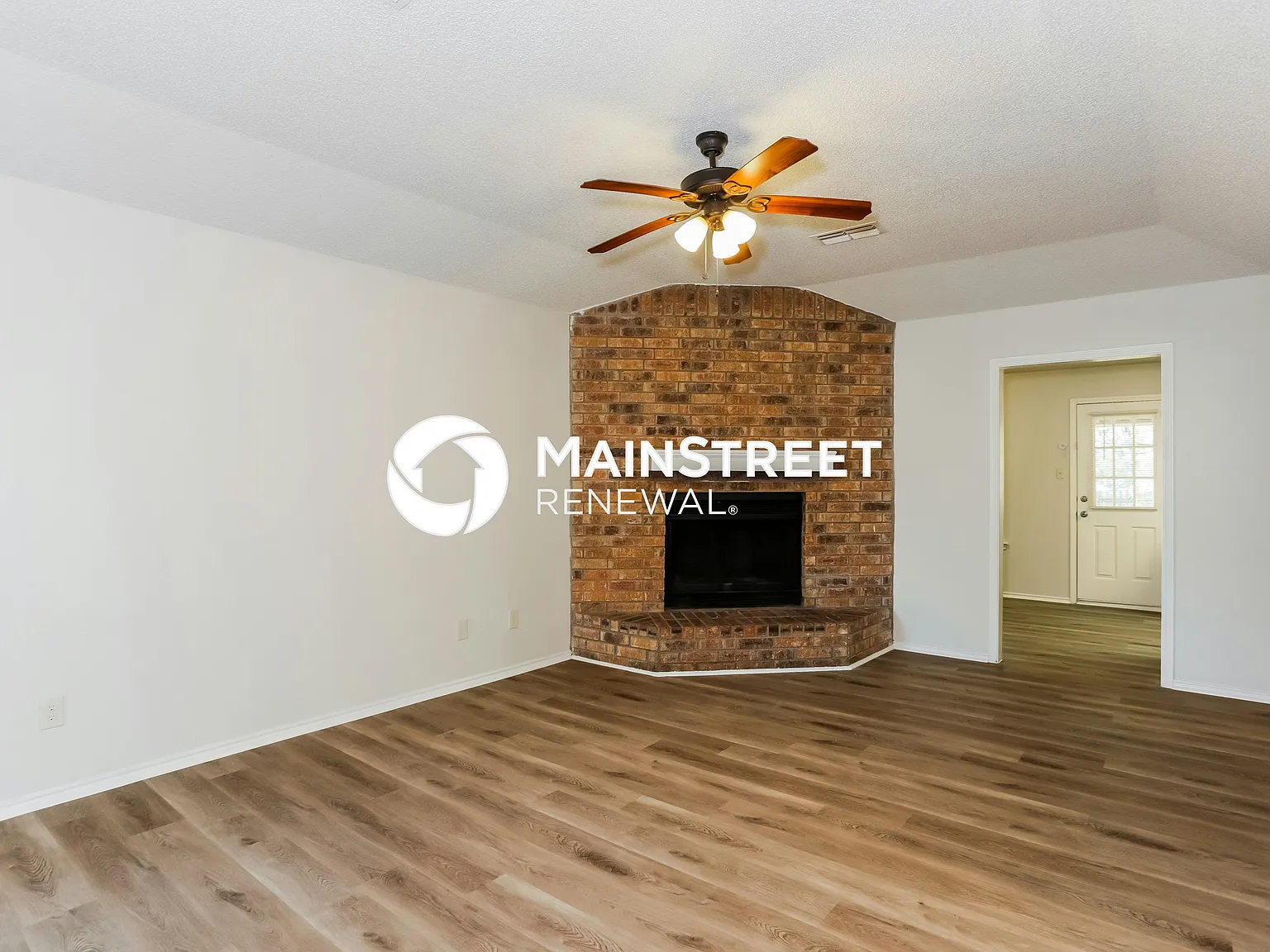 212 Arnold St — Photo 3