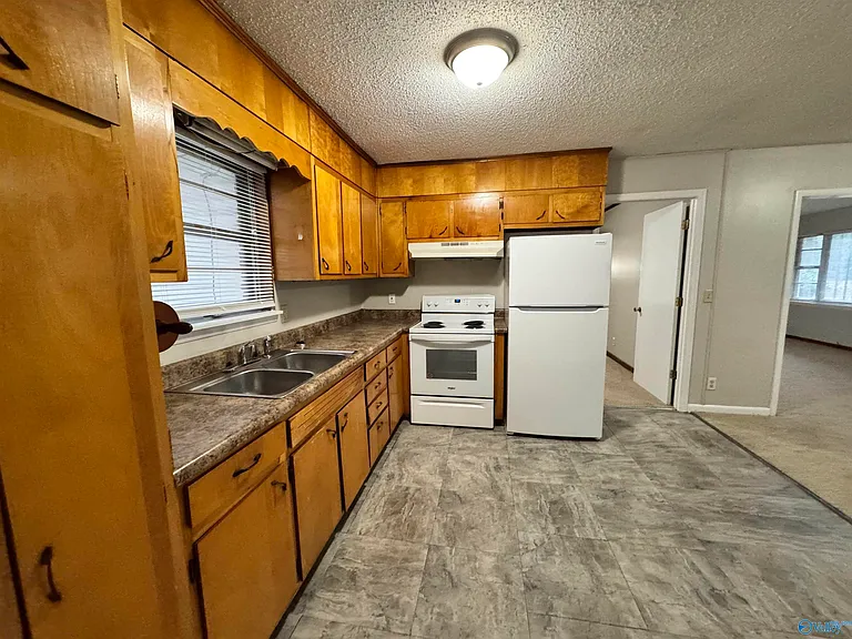 3812 Melody Cir NE — Photo 5