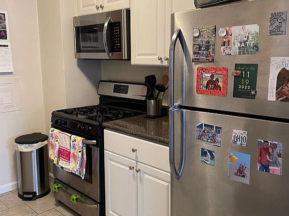 4th image of 2860 Observatory Ave #4379498
