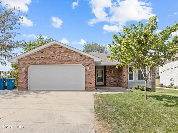3744 Rock Ridge Rd, Jefferson City, MO 65109
