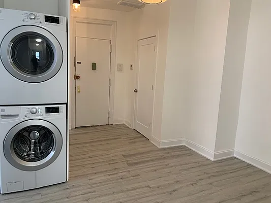 Rented by Premier Metro Realty Corp | media 5