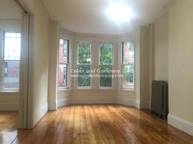 34 Isabella St, Boston, MA