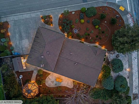 2nd image of 35 Corte Alta