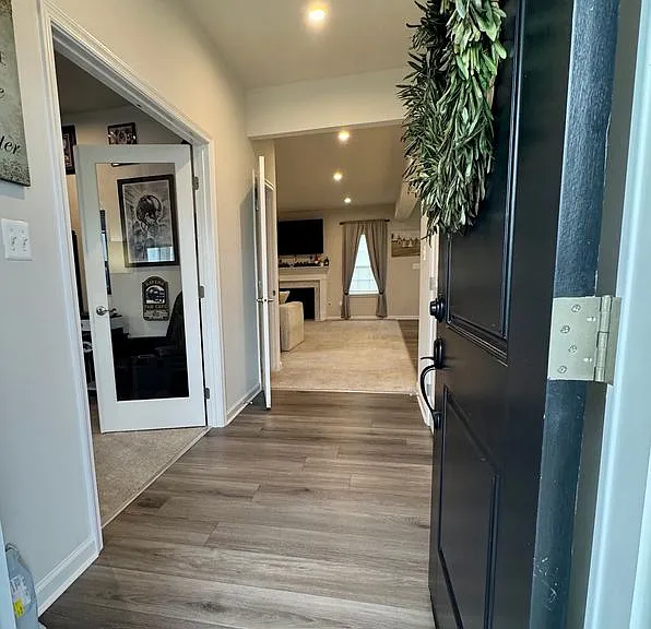 203 Braeburn Dr — Photo 4