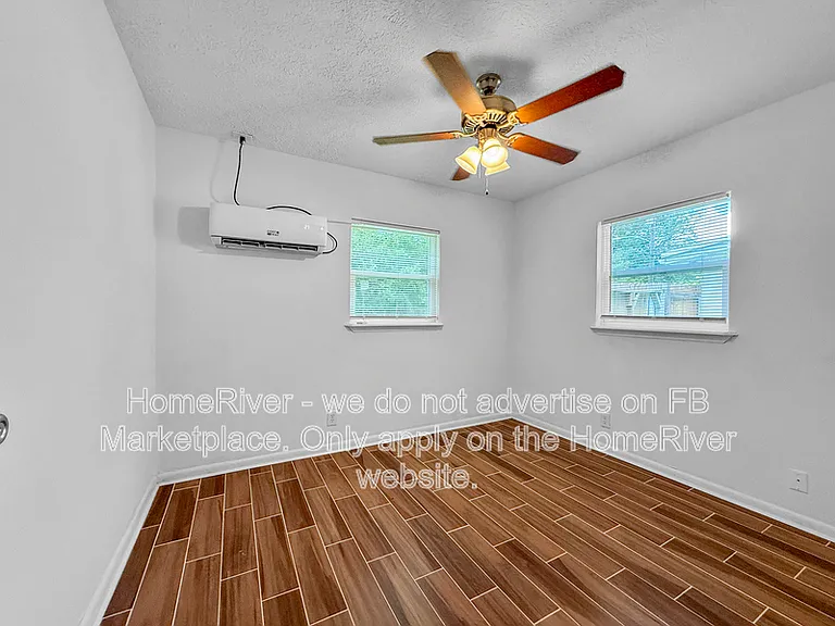 5745 Antoinette Ln — Photo 10