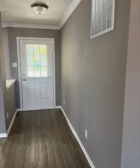954 Rosemary Cir — Photo 5