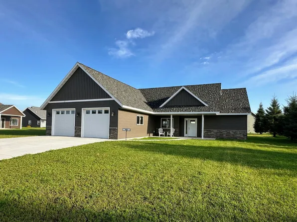 840 9th St NW, Perham, MN 56573