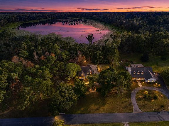 3rd image of 5818 Lake Loriana Cir