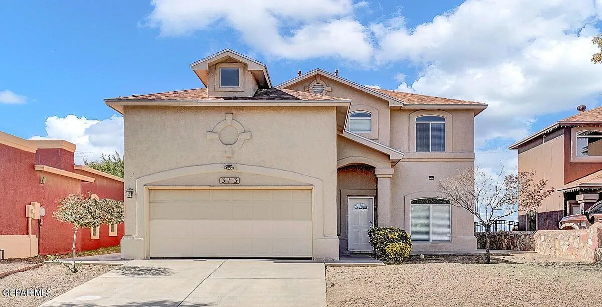 4 bed, 2.5 bath, 2194 sqft, $1,800 — Photo 1