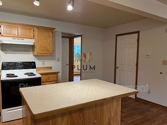 5th image of 2050 S 14th St W APT 5