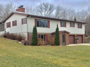 1734 S Smith Crossing Rd, Midland, MI 48640