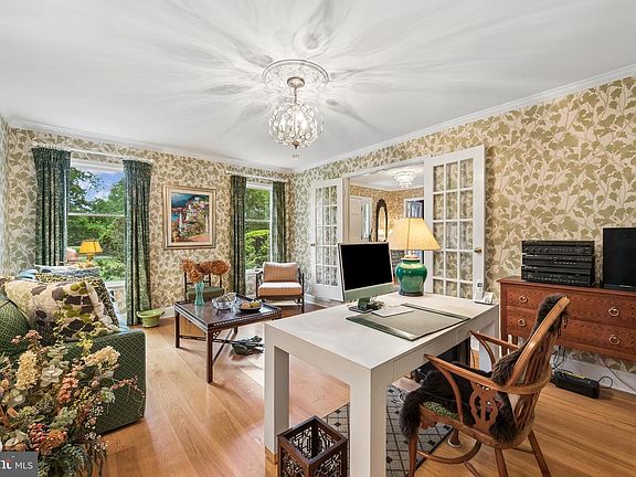 5th image of 24 Meadow Ln