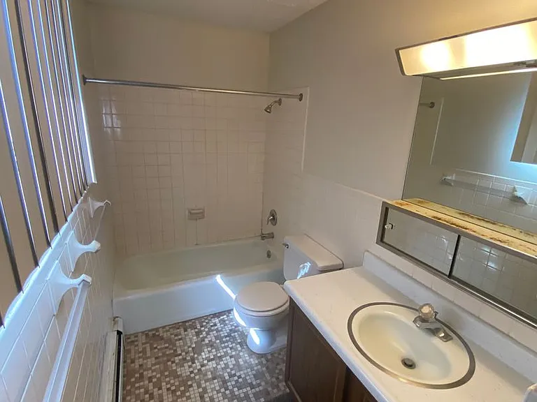 1133 G St — Photo 7