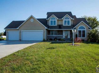 8307 SW 46th St, Topeka, KS 66610