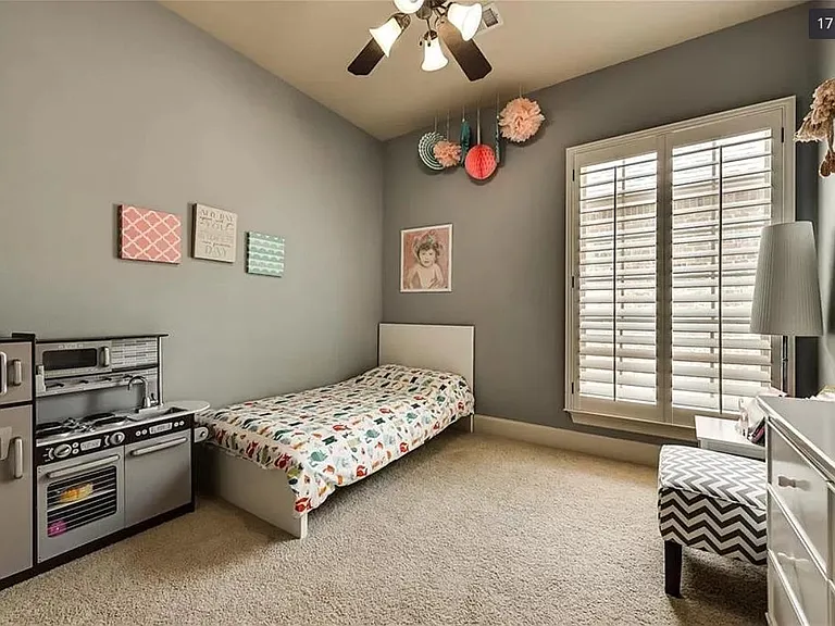 2501 Lady Viviane Ln — Photo 17