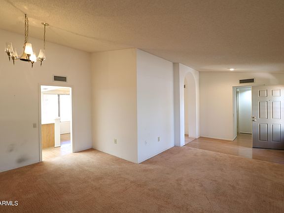 2nd image of 13647 W MEEKER Boulevard