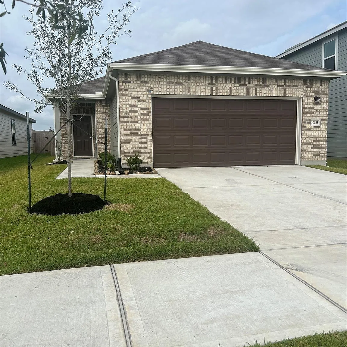 3 bed, 2.0 bath, $1,850 — Photo 1