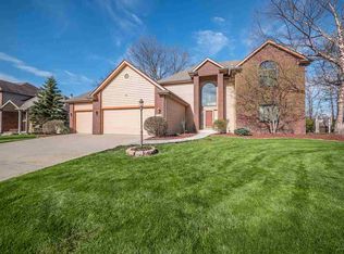 6108 Chase Creek Run, Fort Wayne, IN 46804