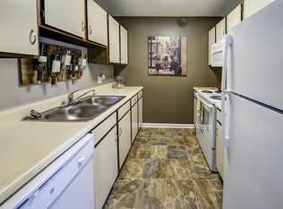 Carlton Court, Indianapolis, IN 46268