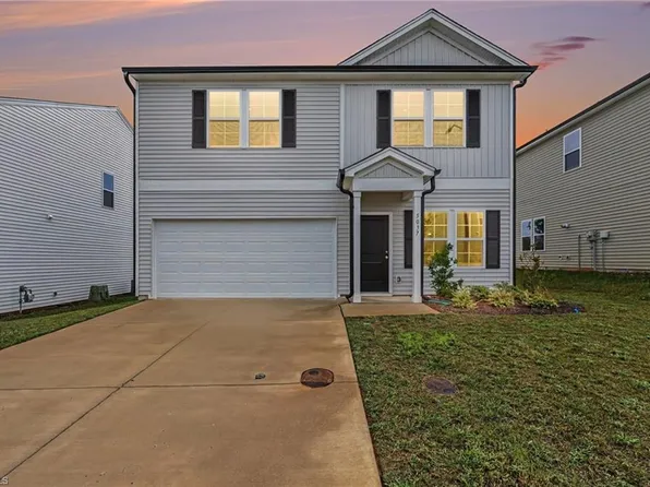 5037 Fallmeade Rd, Kernersville, NC 27284