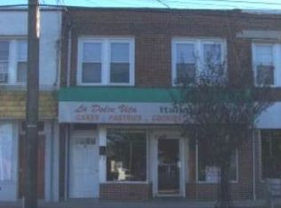 8 E Main St, Maple Shade, NJ 08052