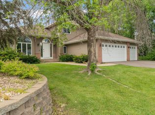 8901 Dunbar Knl N, Brooklyn Park, MN 55443