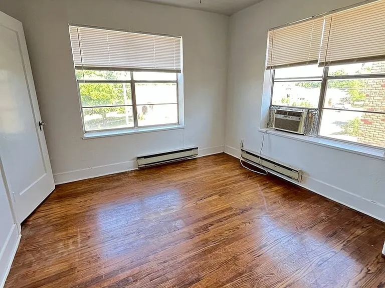 3400 N Robinson Ave — Photo 30