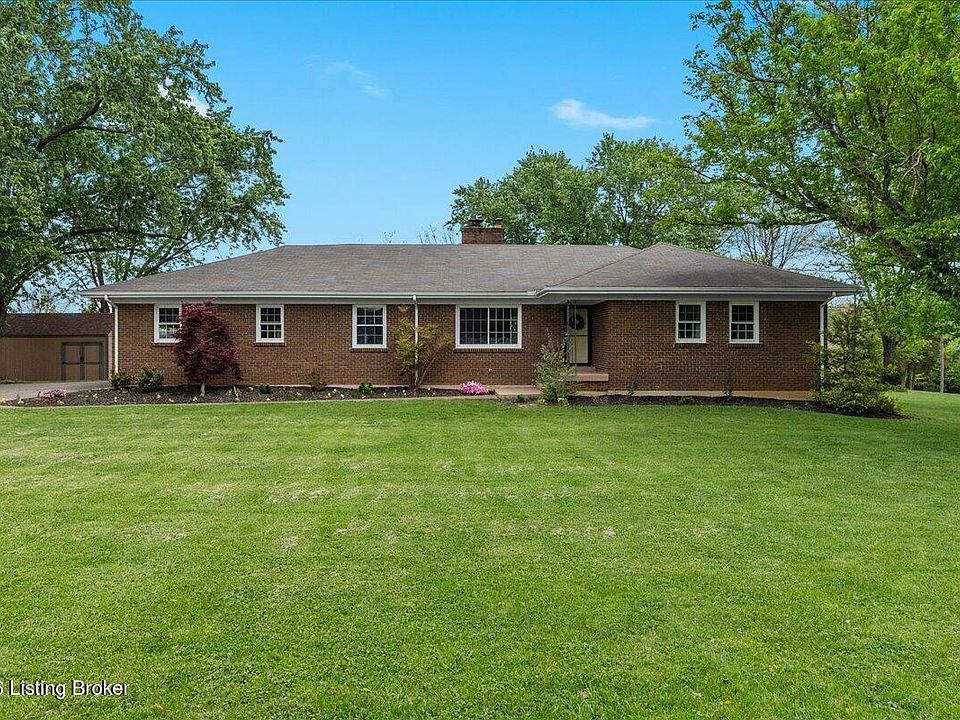 1st image of 3901 Carriage Hill Dr