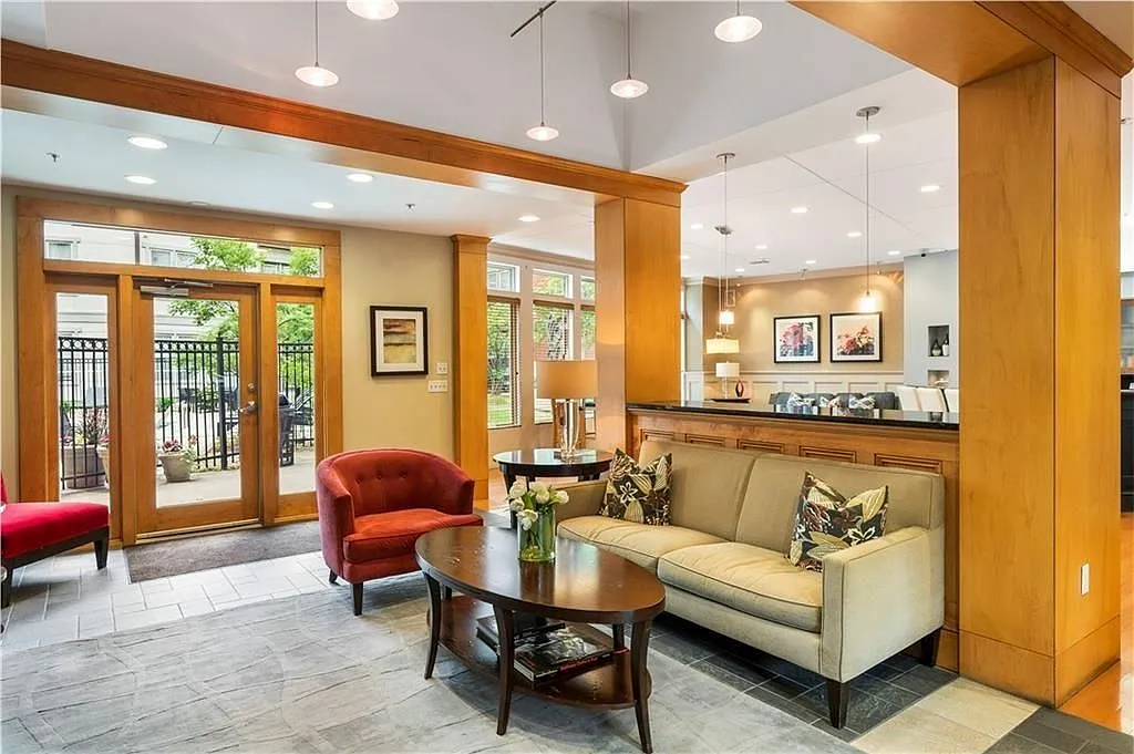 Studio, 1.0 bath, 570 sqft, $1,895 — Photo 3