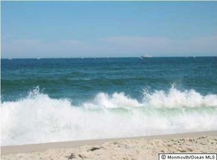 9 Hemlock Ln, Bayville, NJ 08721