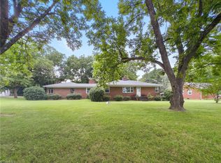 2265 Lee Dr, Burlington, NC 27215