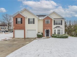 3870 Golfe Links Dr, Snellville, GA 30039