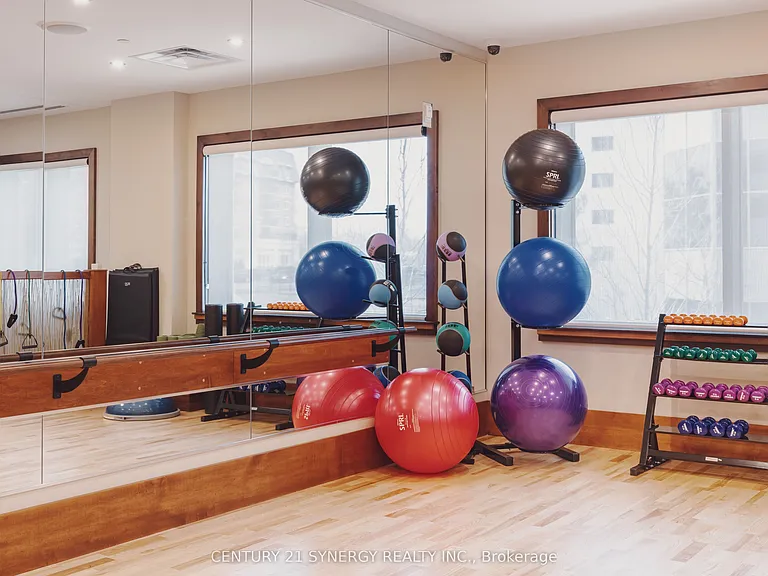 45 Elmsley St N #212 — Photo 5