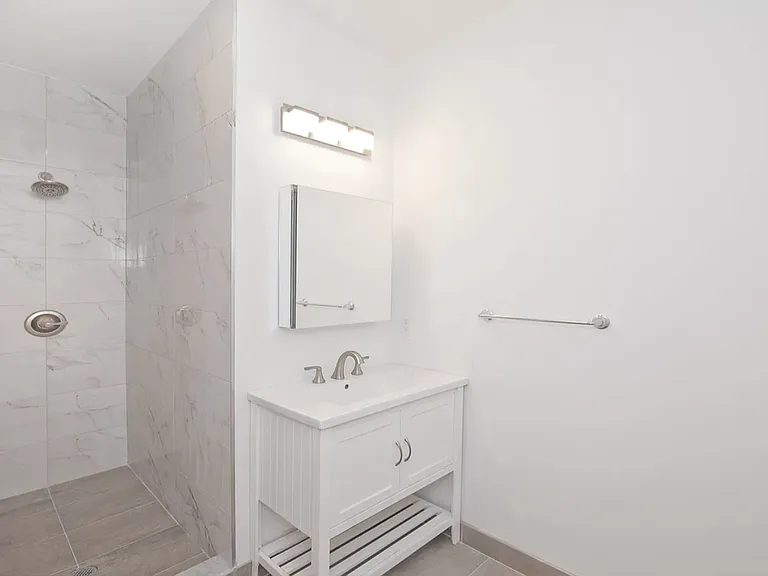 50 Monitor St #3A — Photo 11
