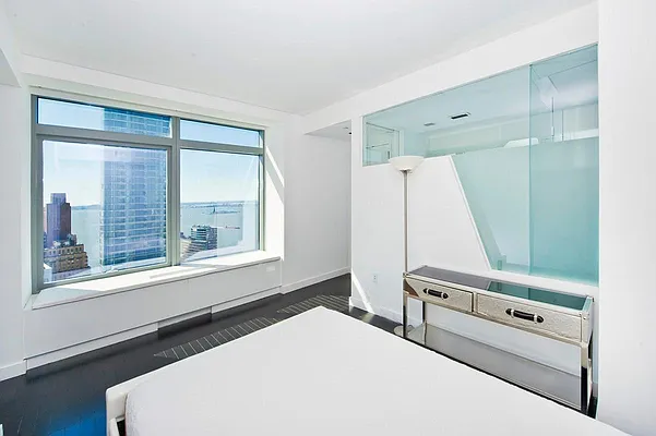 Sold by Keller Williams NYC | media 5