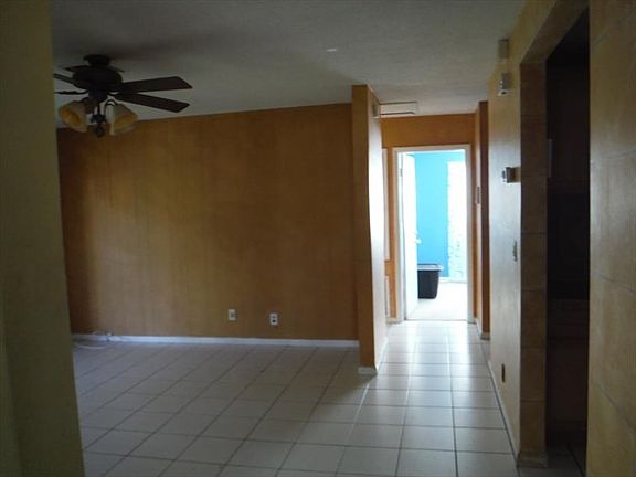 4th image of 110 NE 56th Ct
