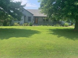 1410 N Charlton Rd, Independence, MO 64056