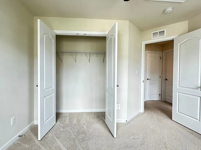 4863 Dane Ridge Cir — Photo 14