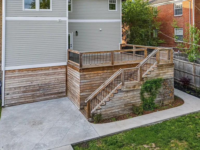 610 Russell St — Photo 39