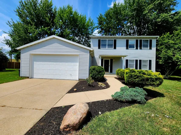 304 Cloverleaf Ln, Washington Court House, OH 43160