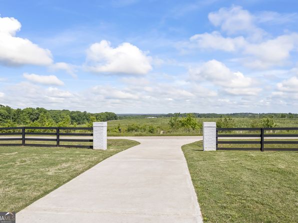 209 Unawatti Rd, Canon, GA 30520