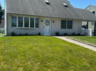 2836 Norcom Rd, Philadelphia, PA 19154