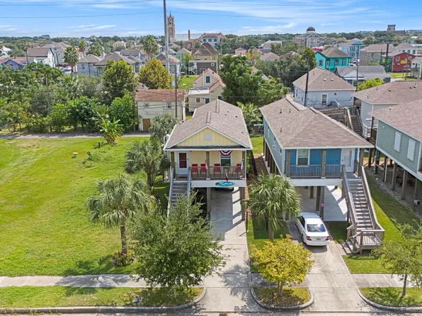 3415 Winnie St, Galveston, TX 77550