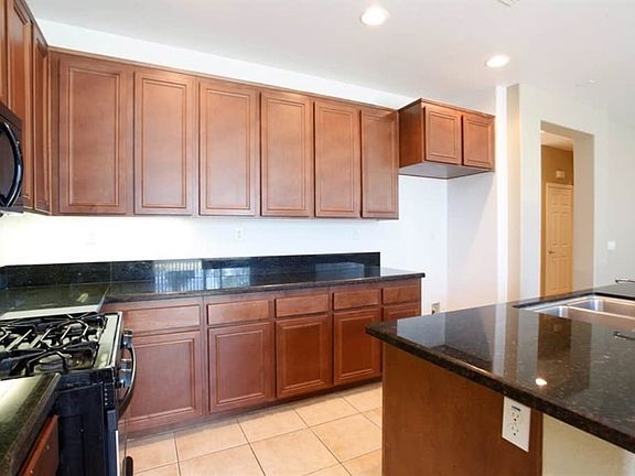 3rd image of 29823 Tierra Shores Ln